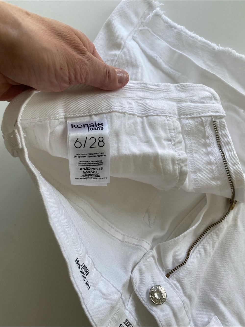 kensie White Frayed Hem High-Rise Denim Shorts - Picture 3 of 6